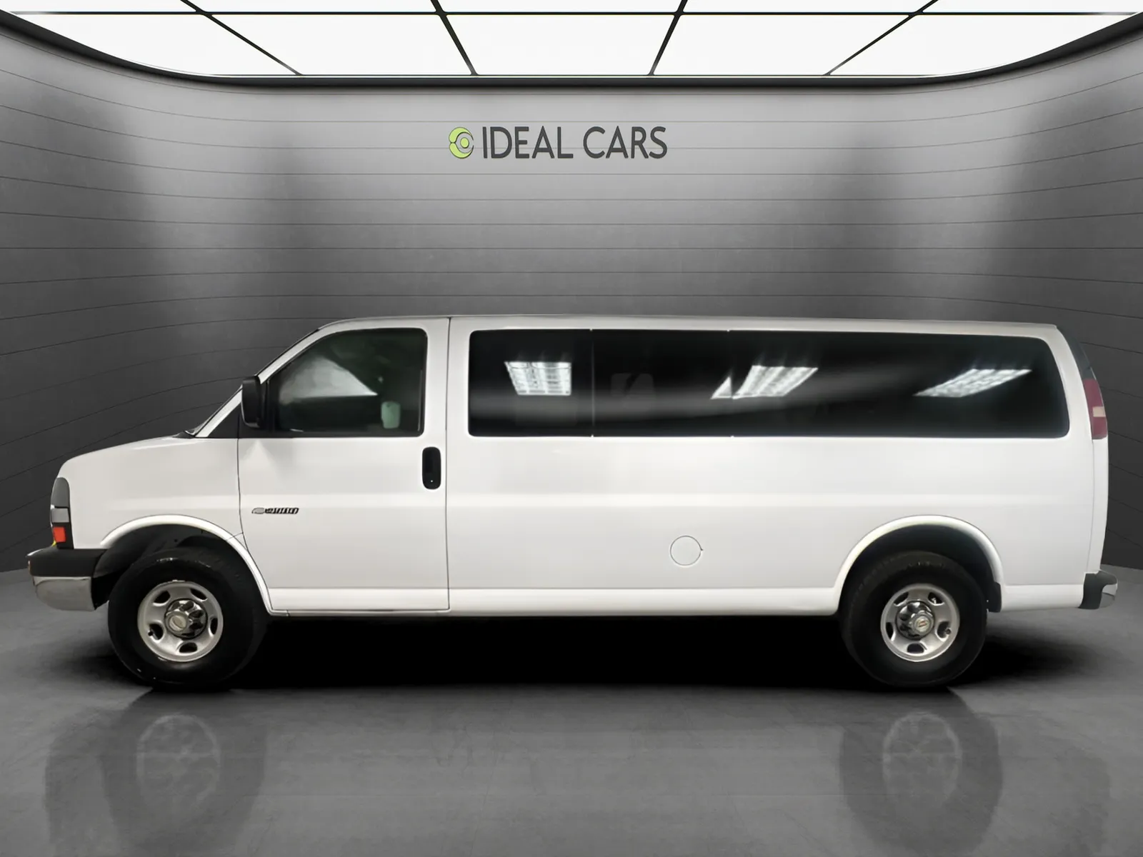 Chevrolet Express photo 8