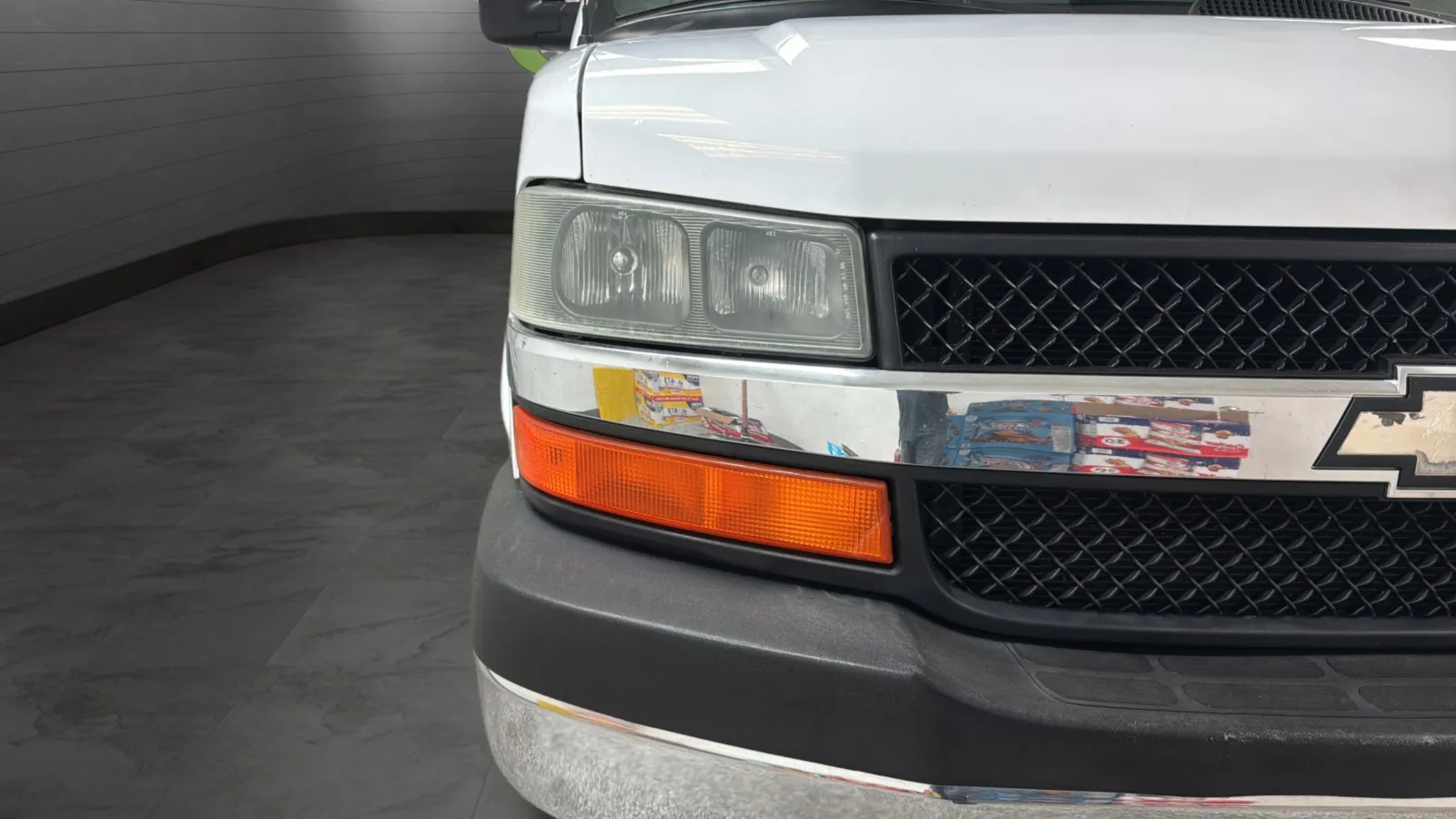 Chevrolet Express photo 30