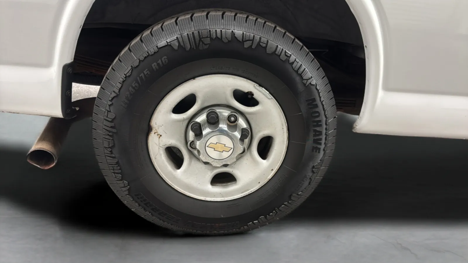 Chevrolet Express photo 31