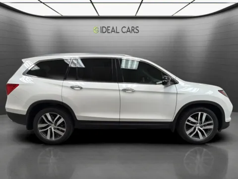 More photos of 2017 Honda Pilot Elite at Ideal Cars - at Alma School Rd, AZ