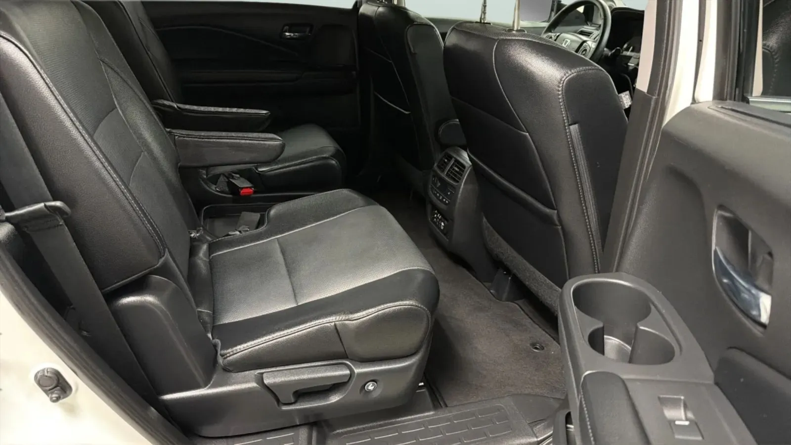 Honda Pilot photo 22