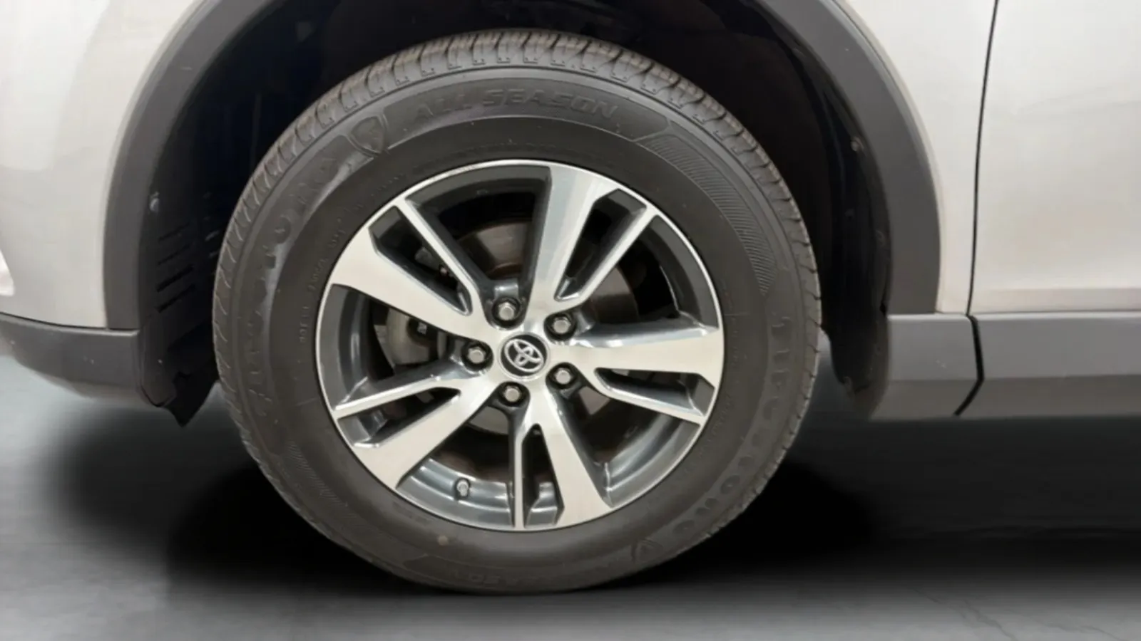 Toyota RAV4 photo 27