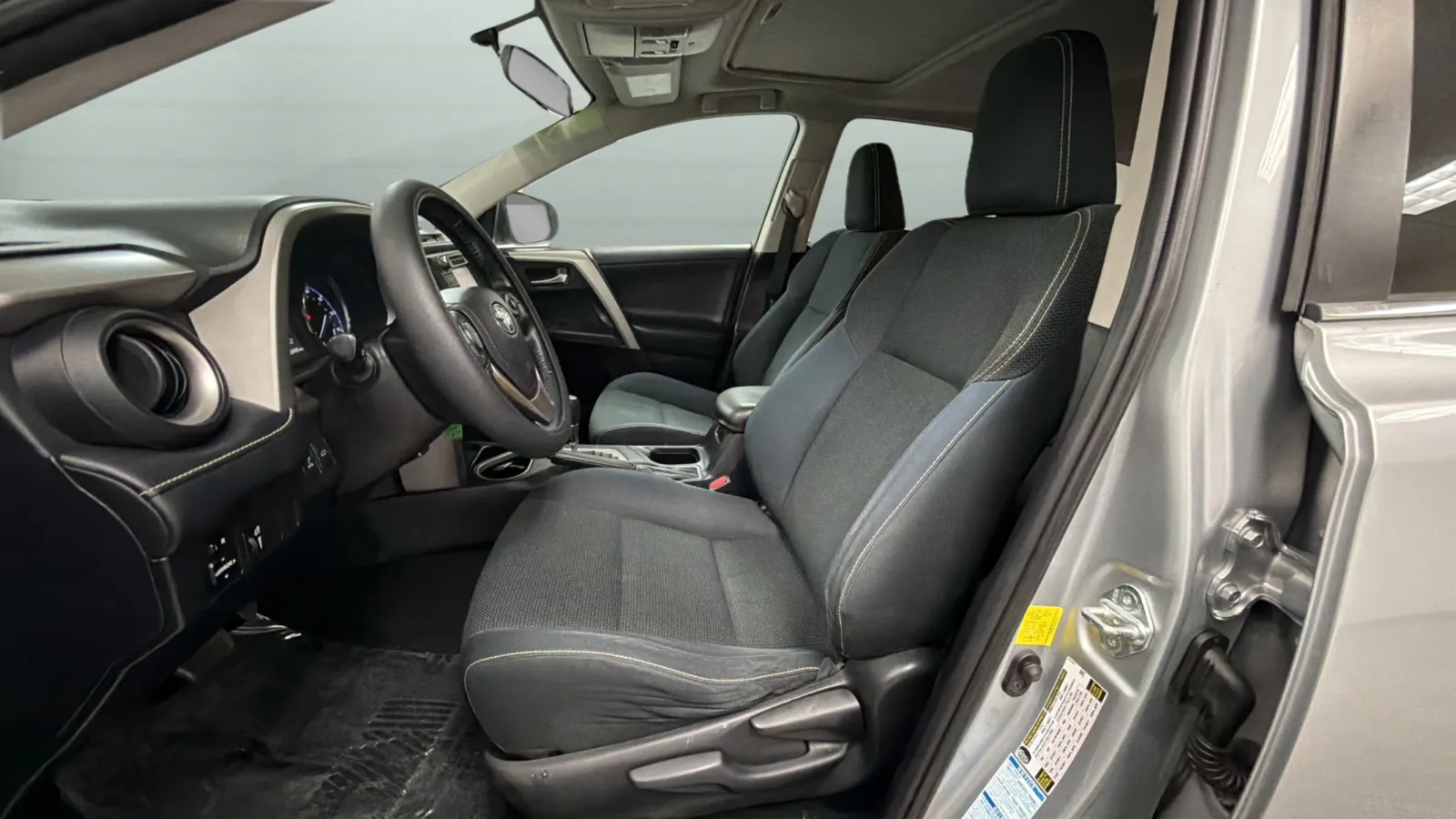 Toyota RAV4 photo 12
