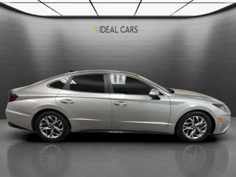 More photos of 2021 Hyundai SONATA SEL at Ideal Cars - at Alma School Rd, AZ