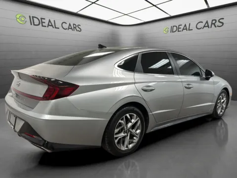 More photos of 2021 Hyundai SONATA SEL at Ideal Cars - at Alma School Rd, AZ