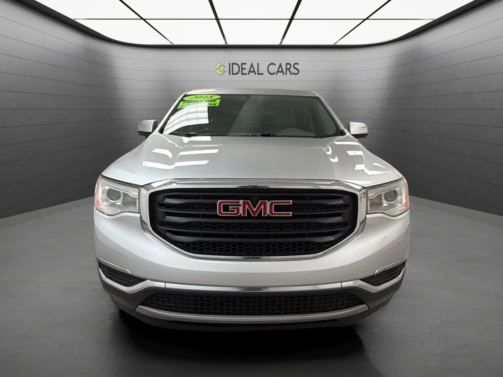 GMC Acadia photo 2