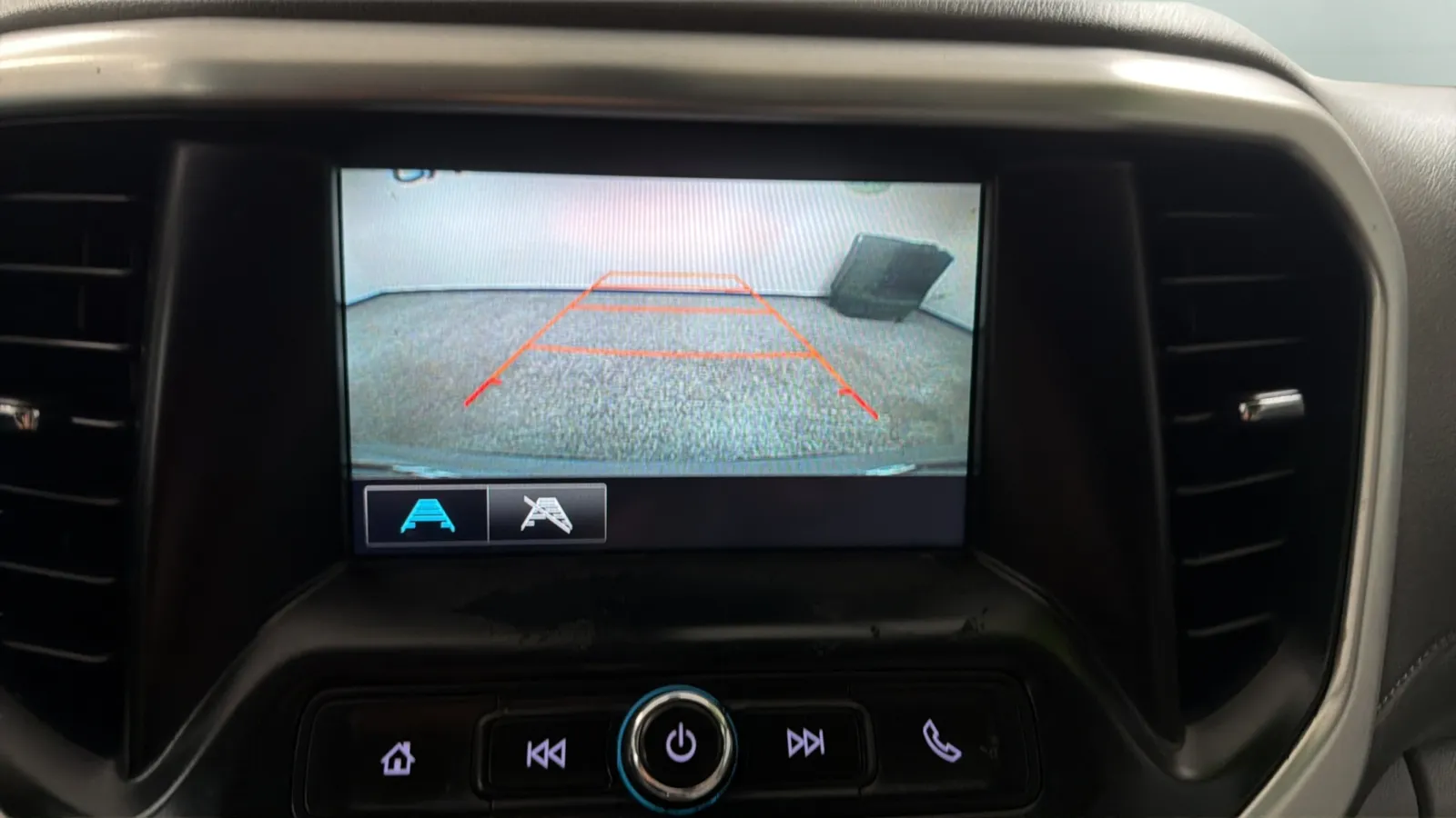 GMC Acadia photo 13