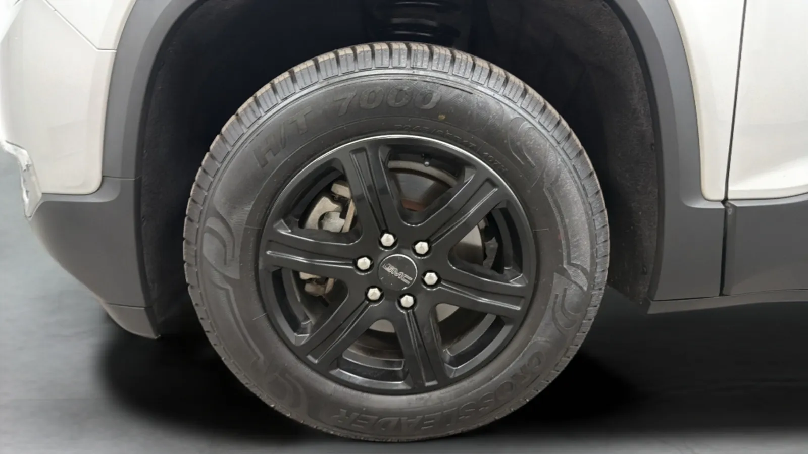 GMC Acadia photo 24