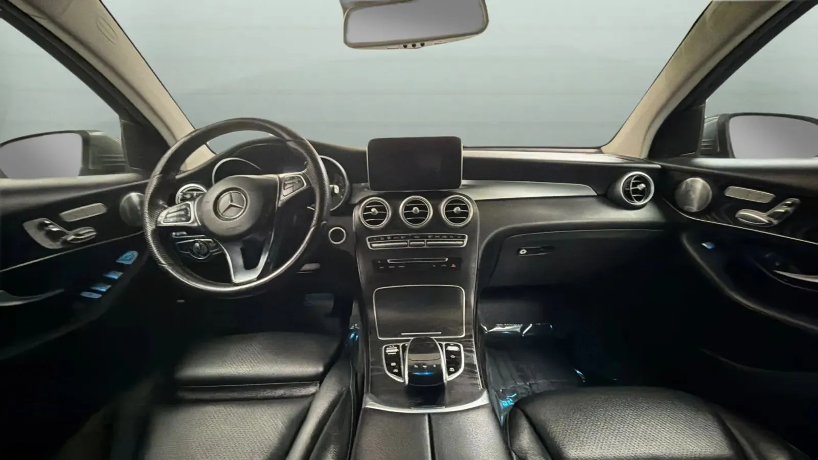 Mercedes-Benz GLC photo 9