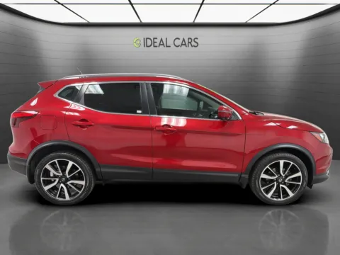 More photos of 2018 Nissan Rogue Sport SL at Ideal Cars - at Alma School Rd, AZ