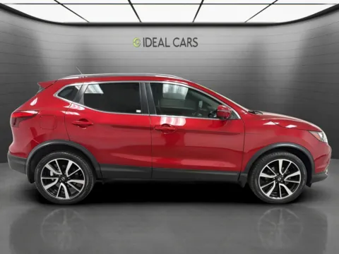 More photos of 2018 Nissan Rogue Sport SL at Ideal Cars - at Alma School Rd, AZ