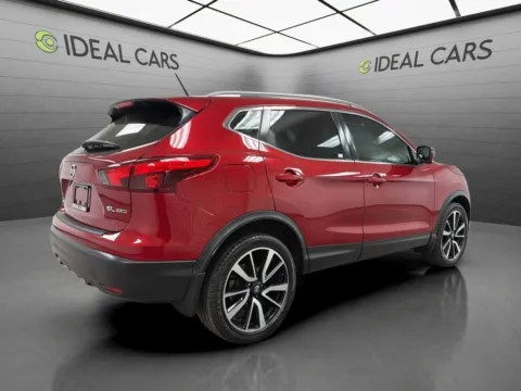 More photos of 2018 Nissan Rogue Sport SL at Ideal Cars - at Alma School Rd, AZ