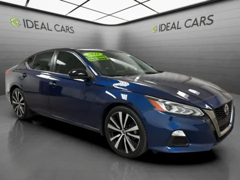 Another view of 2021 Nissan Altima 2.0 SR for sale in Mesa, AZ at Ideal Cars - at Alma School Rd