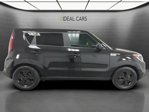 More photos of 2016 Kia Soul at Ideal Cars - at Alma School Rd, AZ