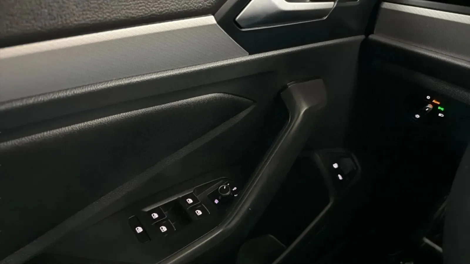 Volkswagen Jetta photo 13