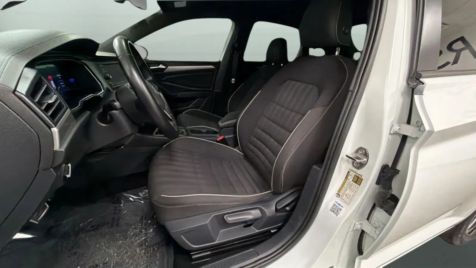 Volkswagen Jetta photo 17