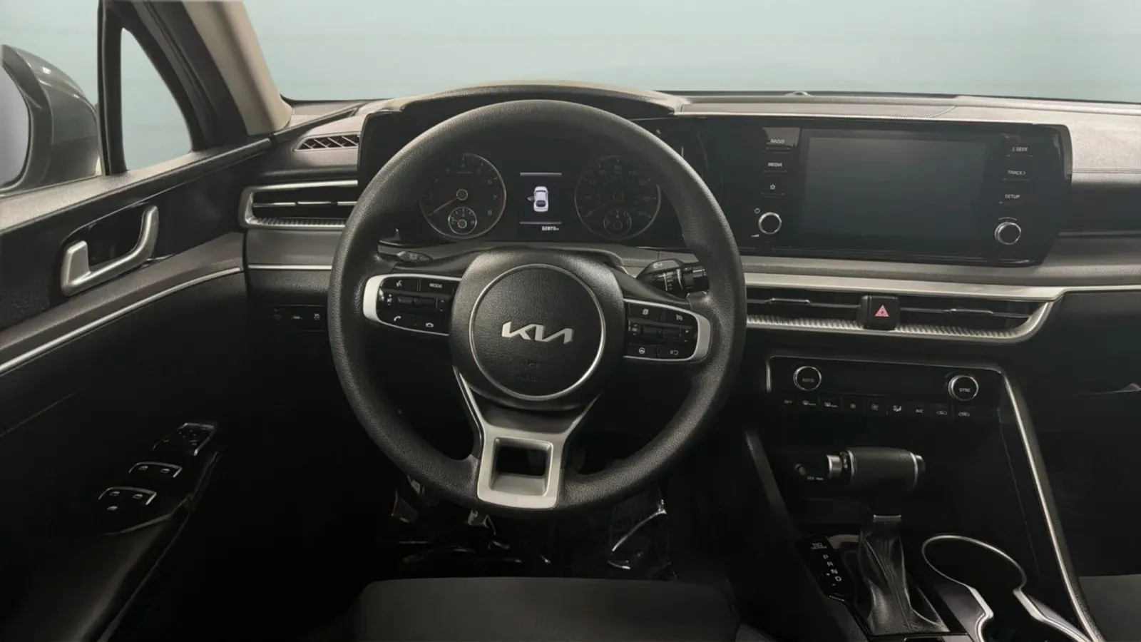 Kia K5 photo 10