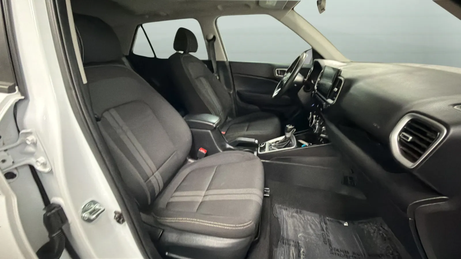 Hyundai Venue photo 20