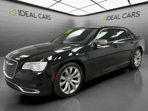 Black 2018 Chrysler 300 Touring for sale in Mesa, AZ