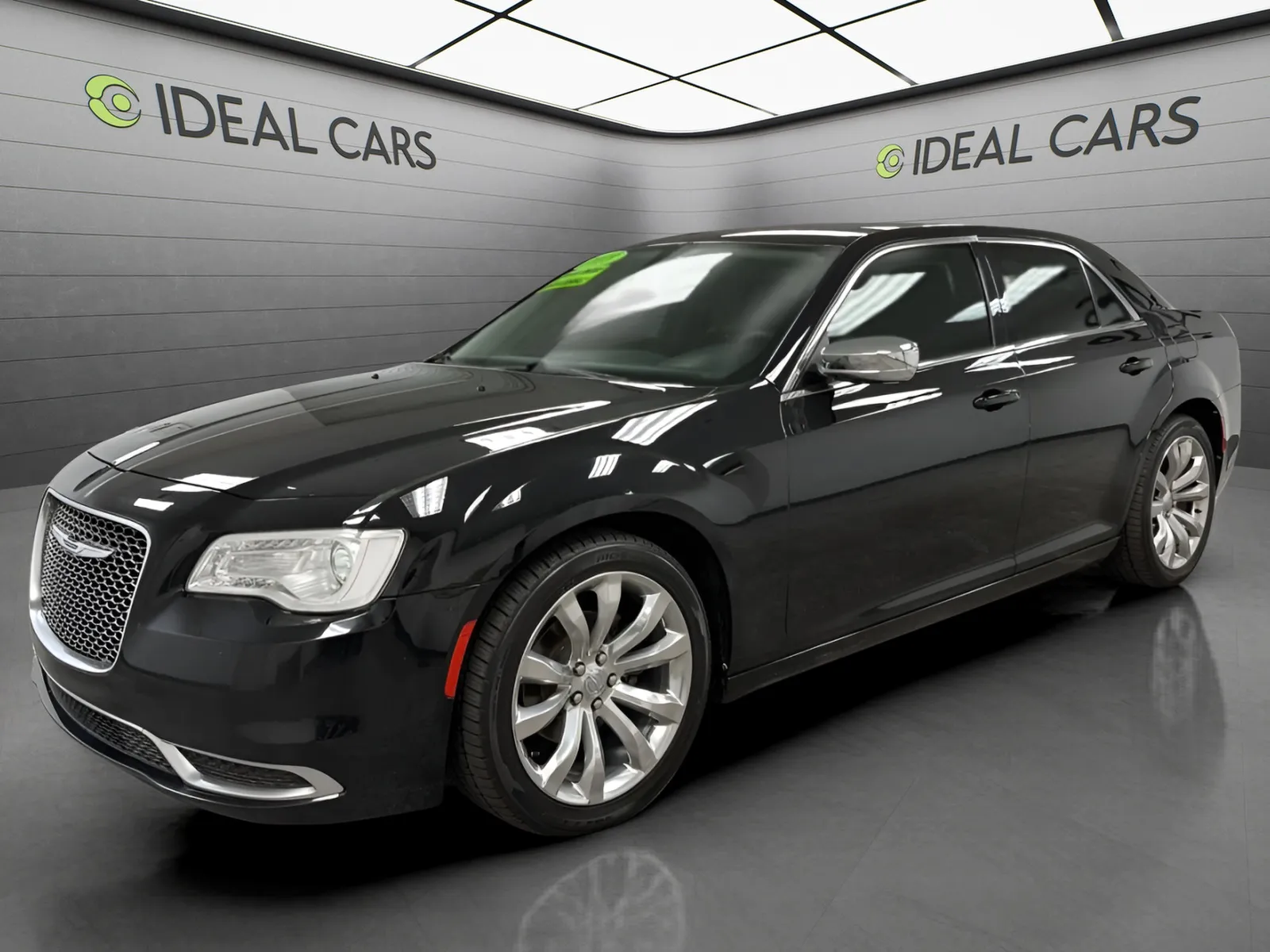 Black 2018 Chrysler 300 Touring for sale in Mesa, AZ