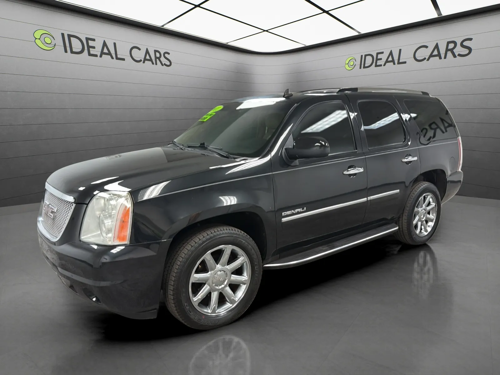 Black 2011 GMC Yukon Denali for sale in Mesa, AZ