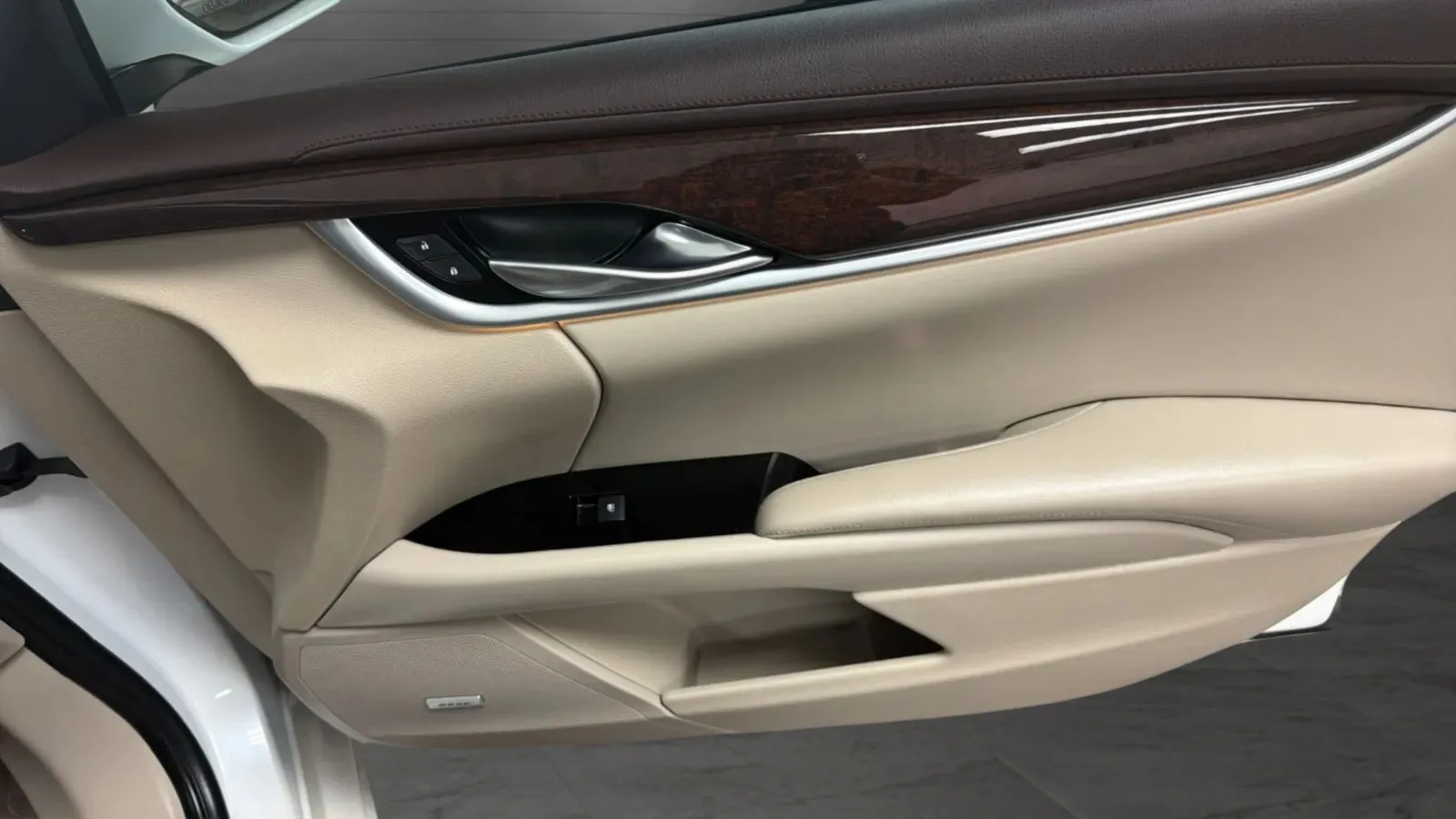 Cadillac XTS photo 18