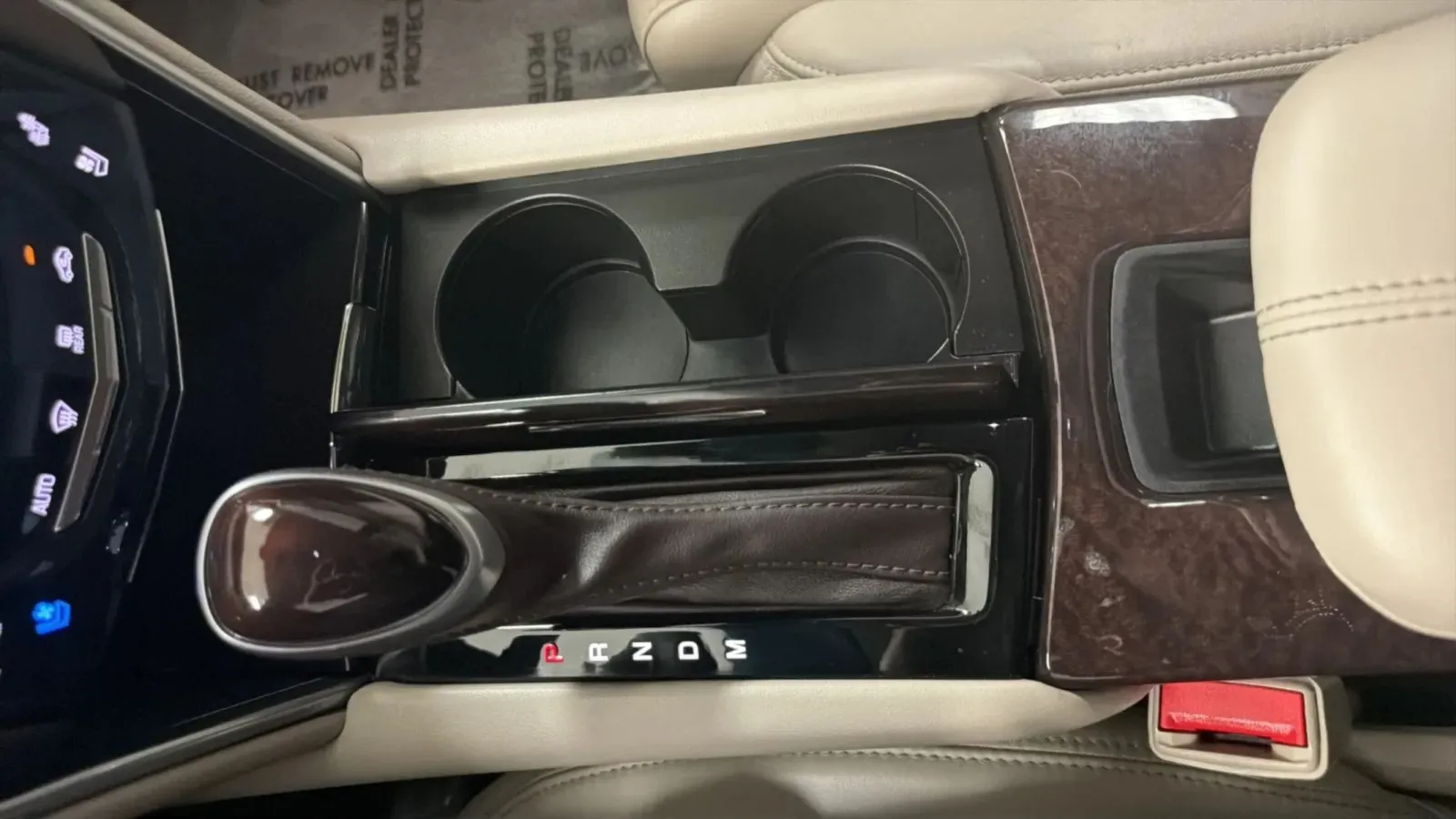 Cadillac XTS photo 12