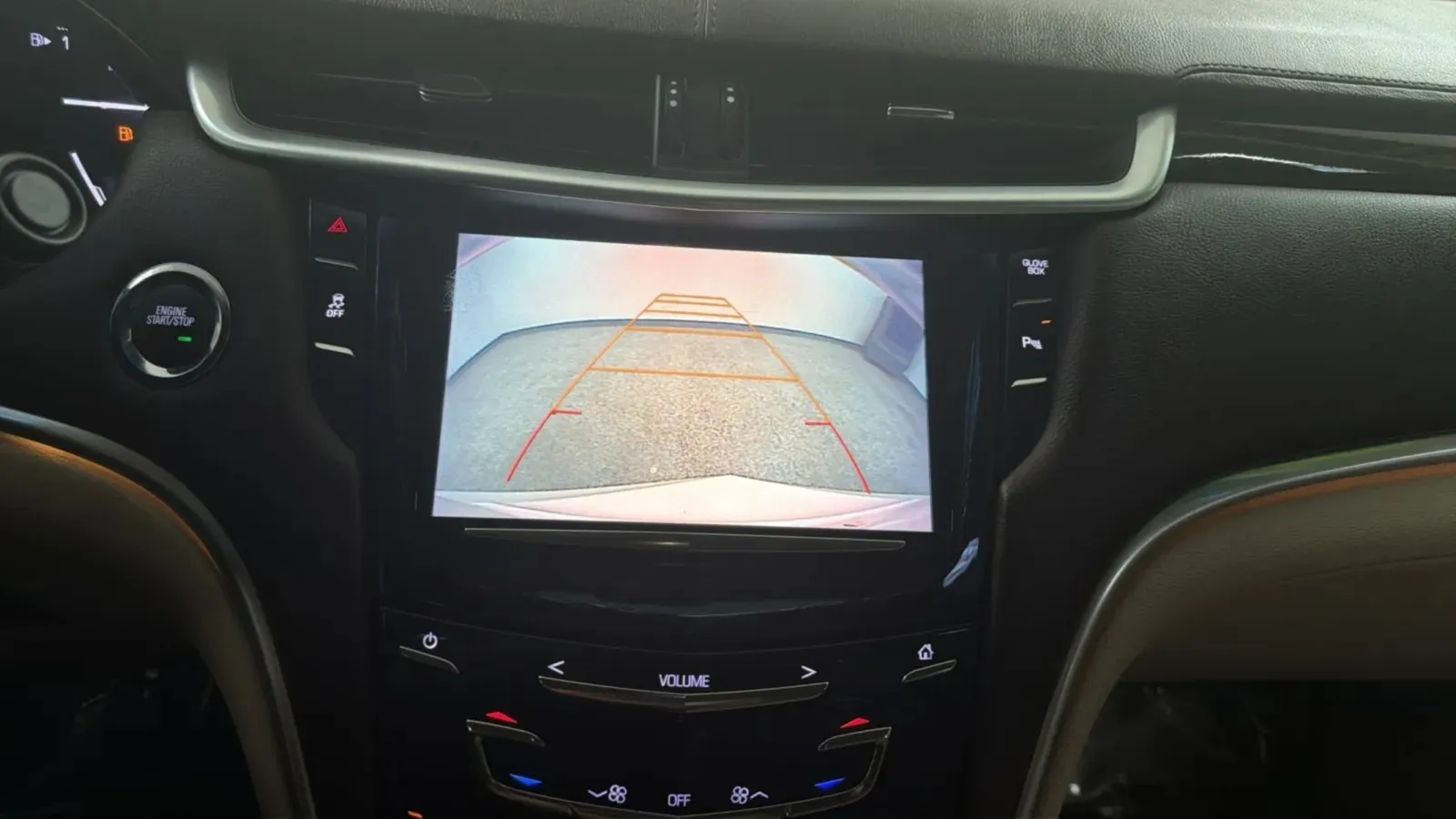 Cadillac XTS photo 14
