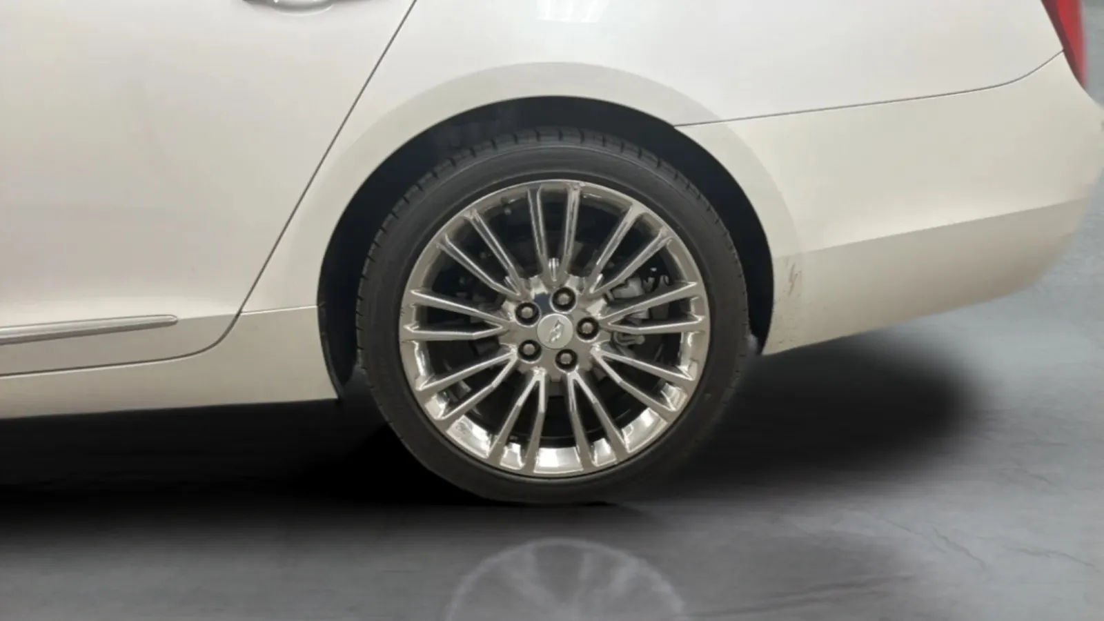 Cadillac XTS photo 28