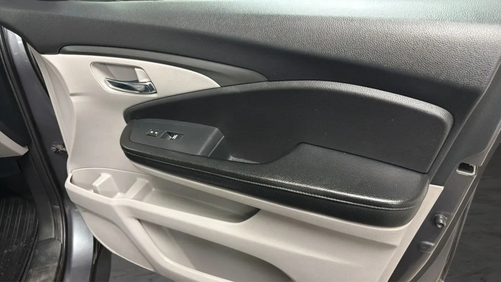 Honda Pilot photo 18