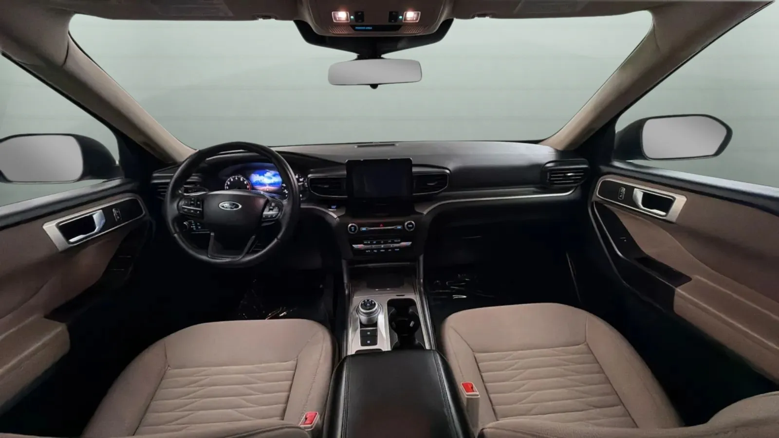 Ford Explorer photo 9