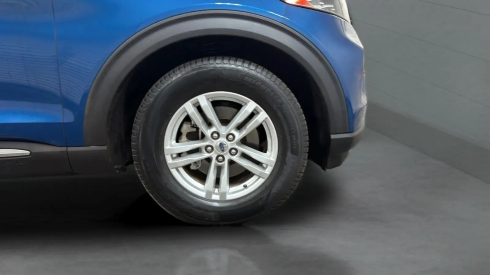Ford Explorer photo 26