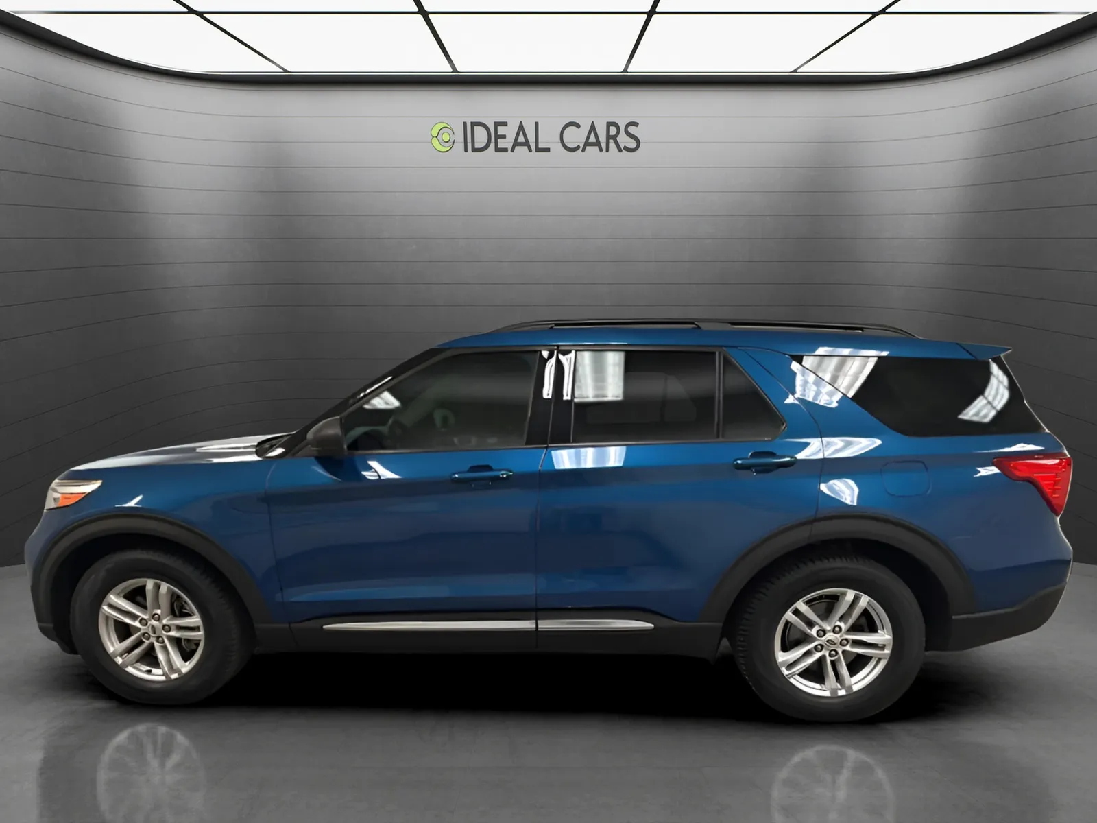 Ford Explorer photo 8