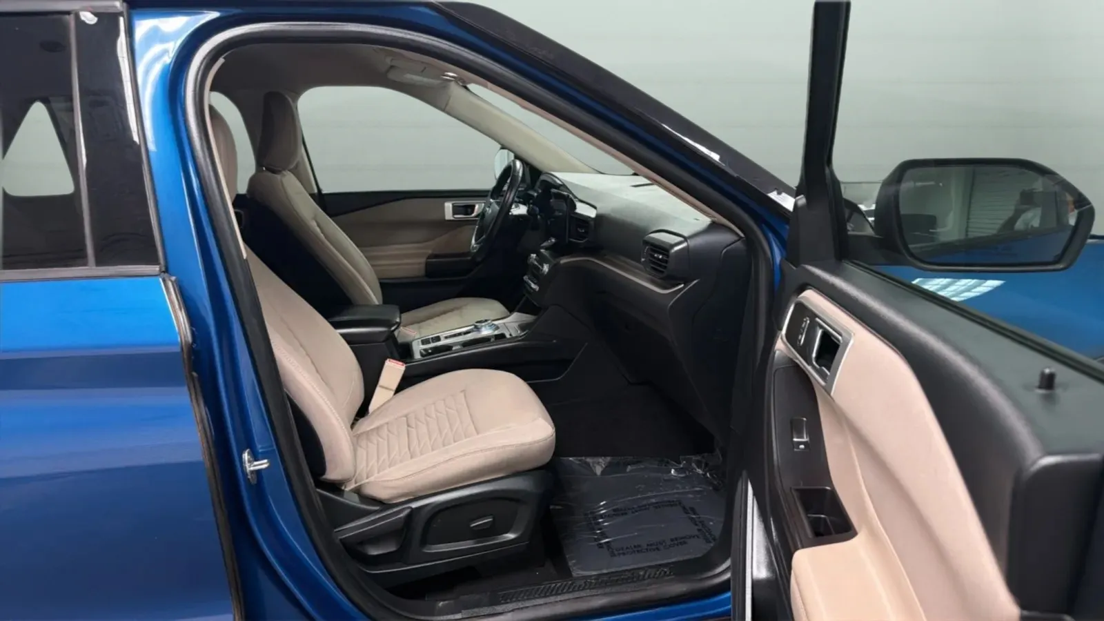 Ford Explorer photo 22