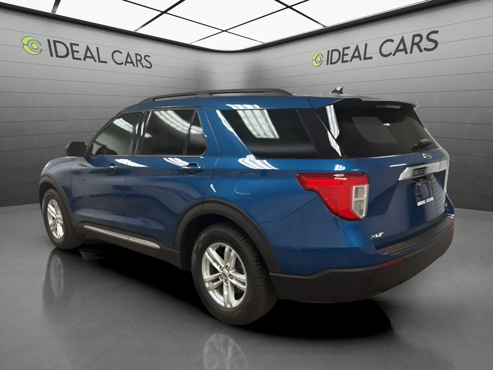 Ford Explorer photo 7