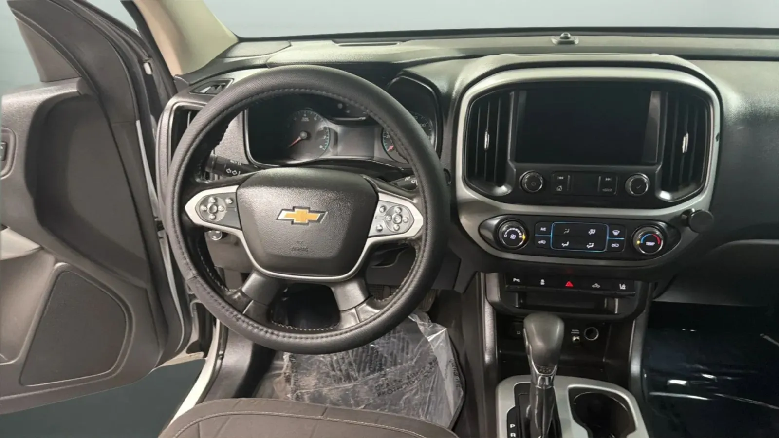 Chevrolet Colorado photo 10