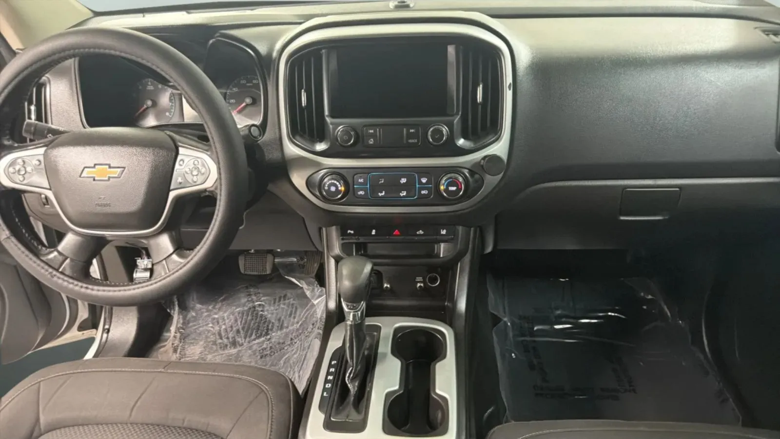 Chevrolet Colorado photo 15