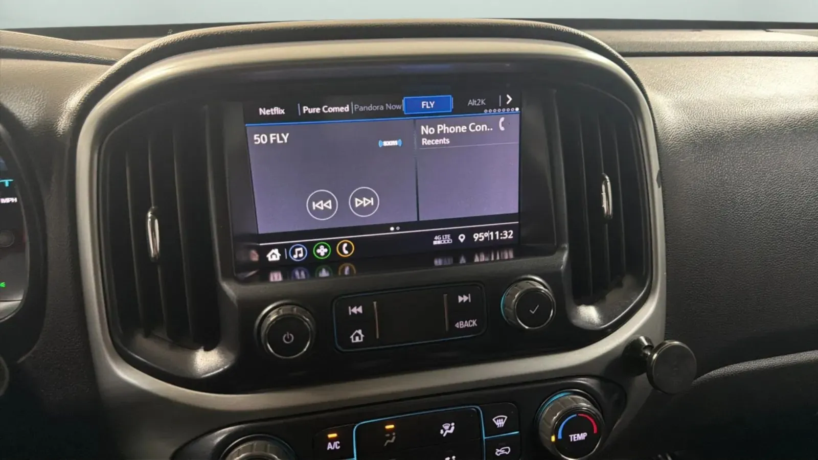 Chevrolet Colorado photo 13