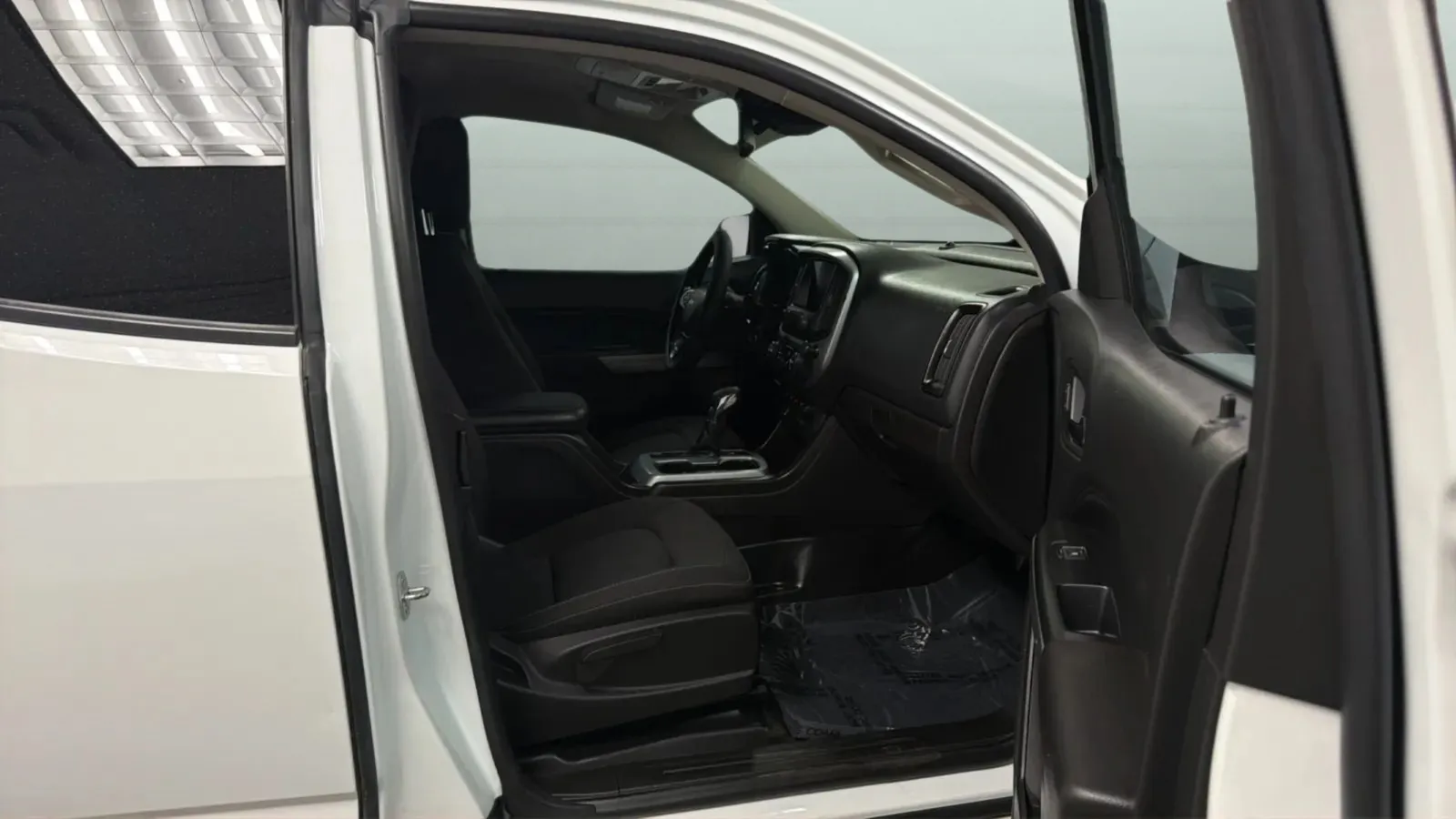 Chevrolet Colorado photo 21