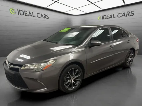 Gray 2017 Toyota Camry XSE for sale in Mesa, AZ