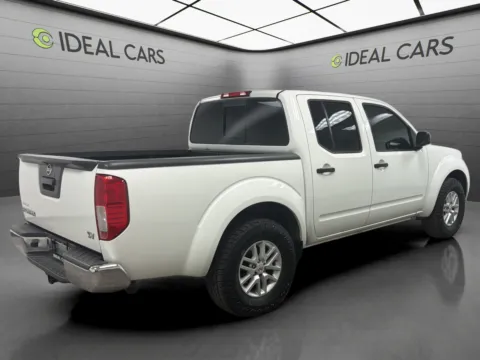 More photos of 2017 Nissan Frontier SV V6 at Ideal Cars - at Alma School Rd, AZ