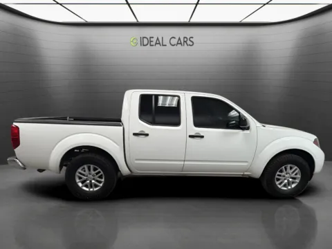 More photos of 2017 Nissan Frontier SV V6 at Ideal Cars - at Alma School Rd, AZ
