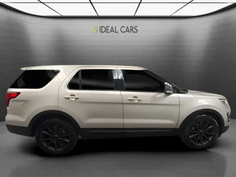 More photos of 2017 Ford Explorer XLT at Ideal Cars - at Alma School Rd, AZ