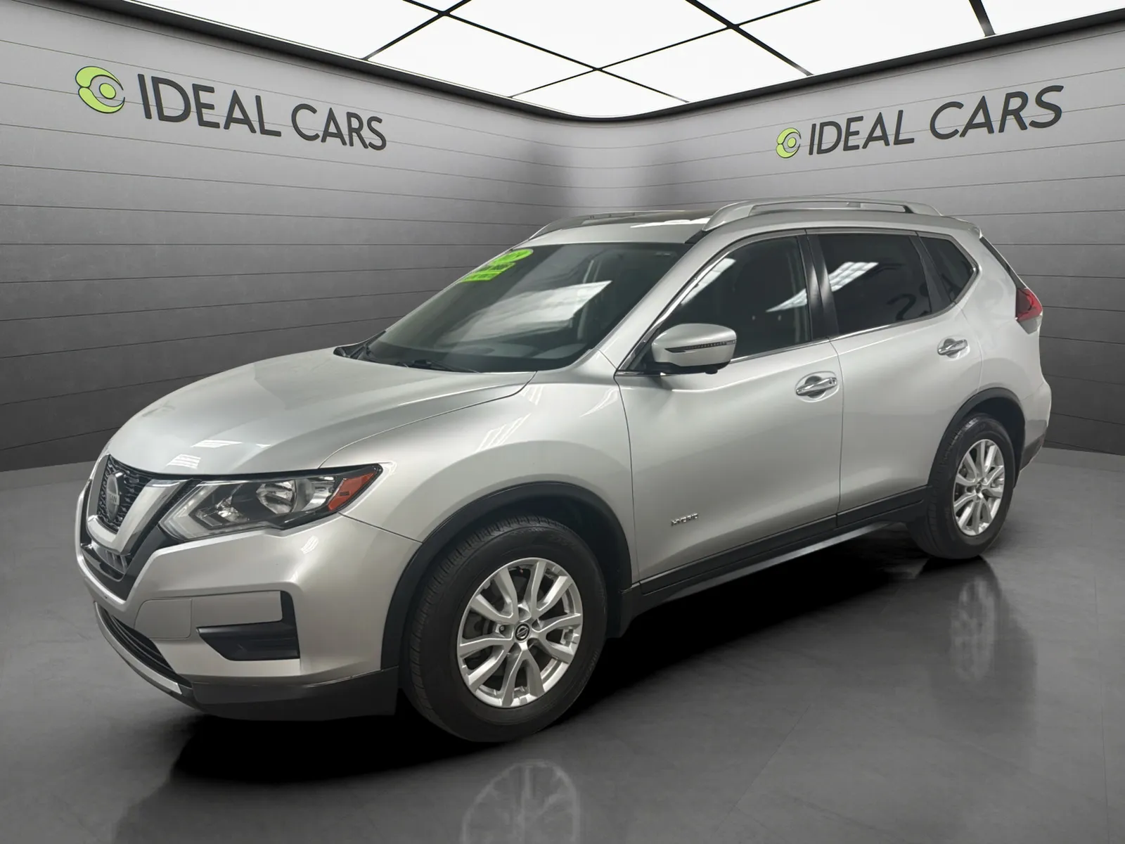 Silver 2019 Nissan Rogue Hybrid SV for sale in Mesa, AZ