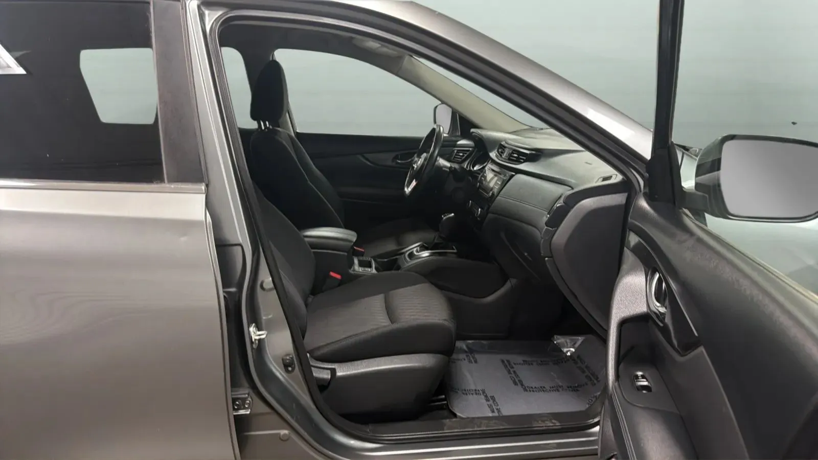 Nissan Rogue photo 22