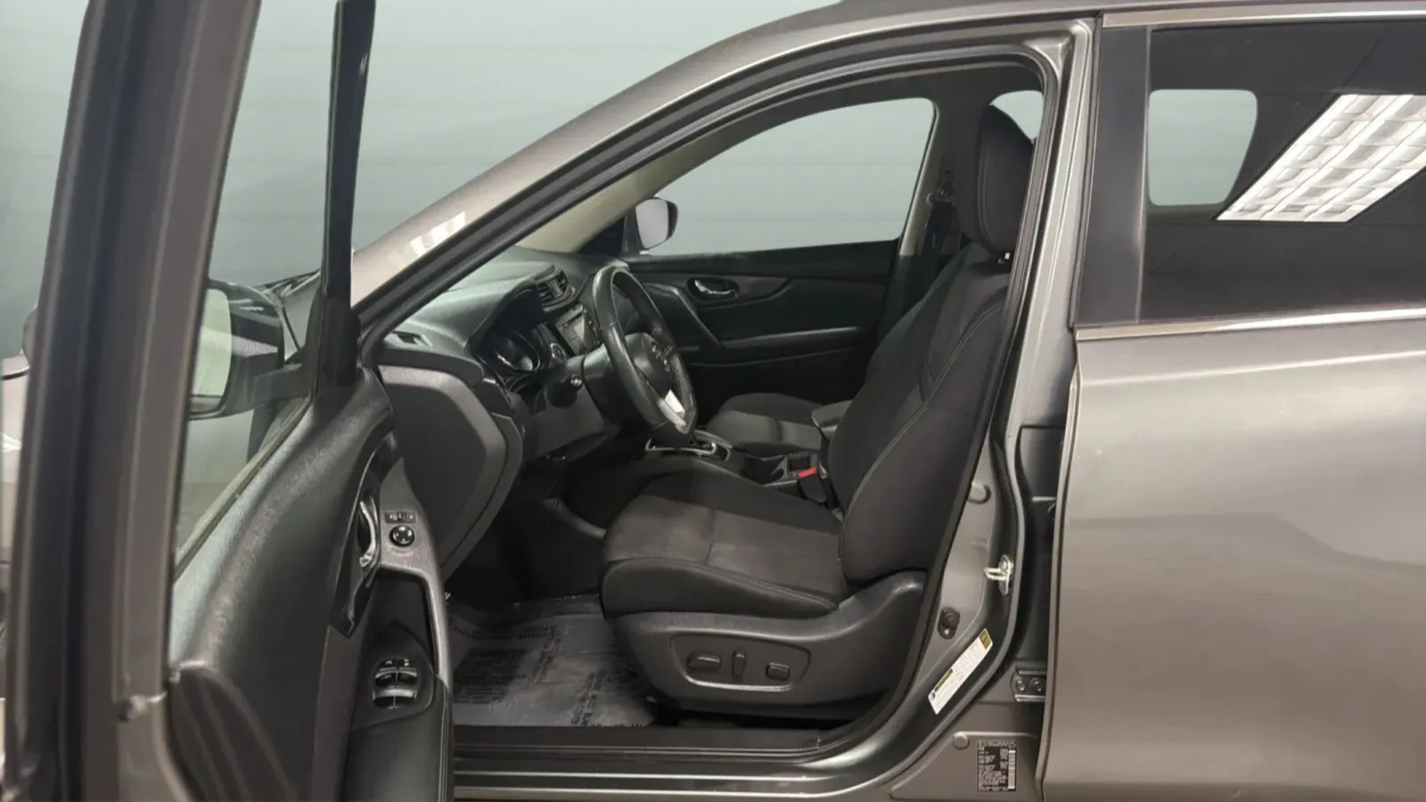 Nissan Rogue photo 21