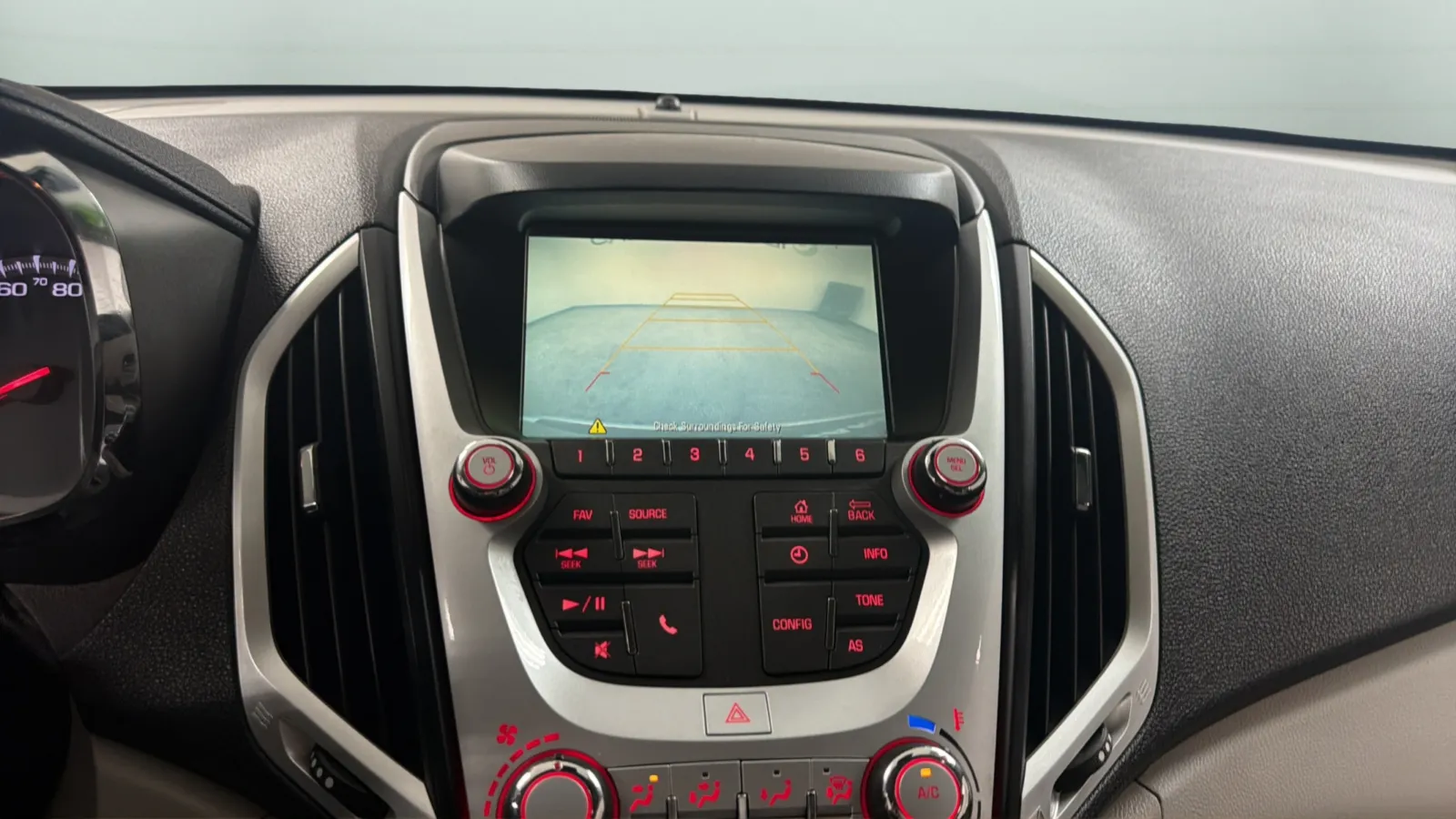 GMC Terrain photo 14