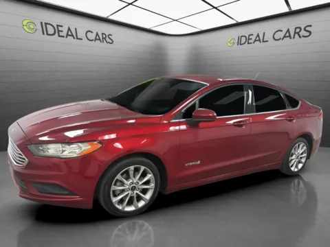 Red 2017 Ford Fusion Hybrid SE for sale in Mesa, AZ