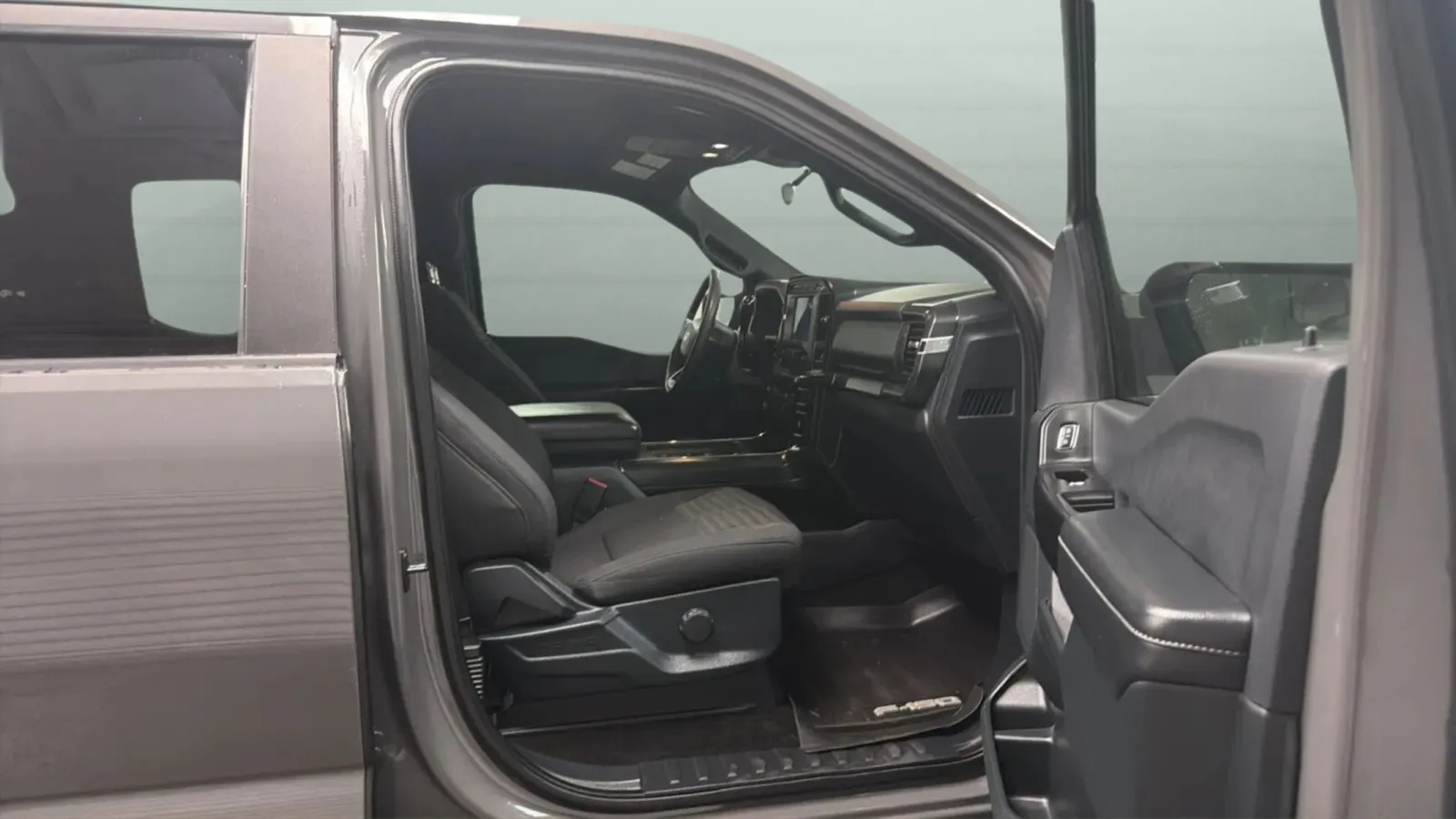 Ford F-150 photo 21