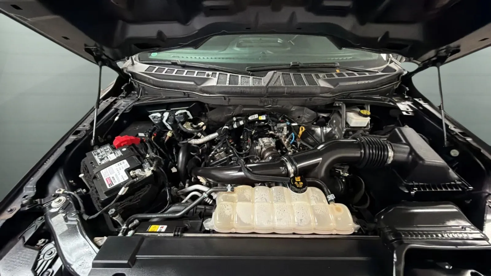 Ford F-150 photo 22